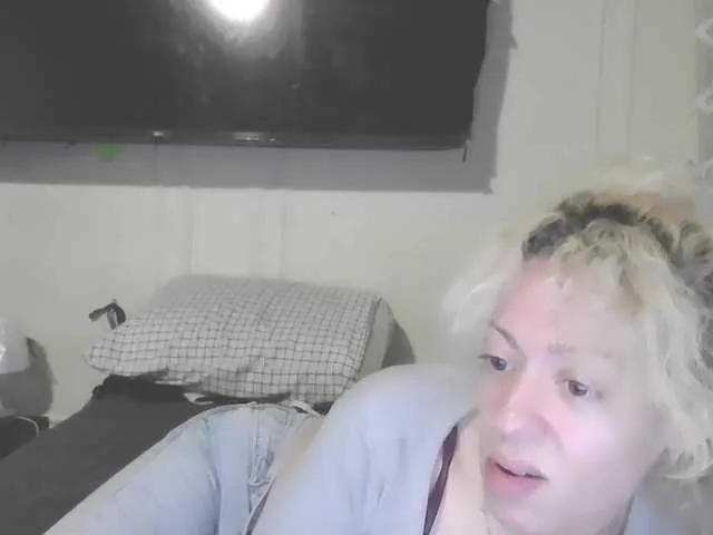 Live sex webcam photo for jayluvv #290020206