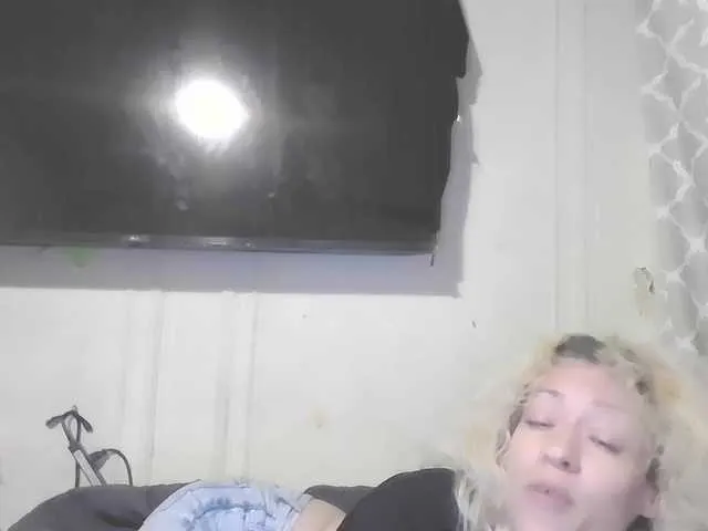 Live sex webcam photo for jayluvv #290027411