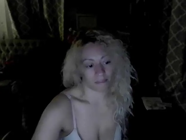 Live sex webcam photo for jayluvv #290149190