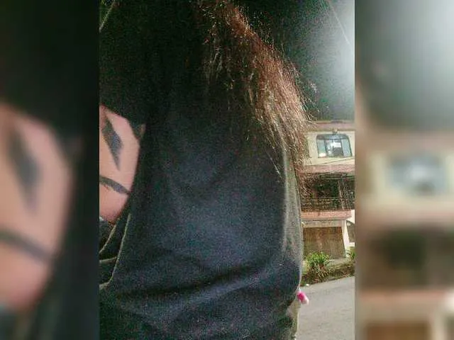 Live sex webcam photo for jazmin-wolf #275603678