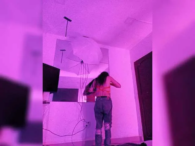 Live sex webcam photo for jazmin-wolf #275654790