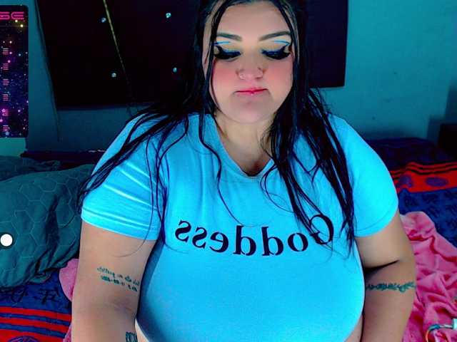 Live sex webcam photo for jazmin-woman #275702753