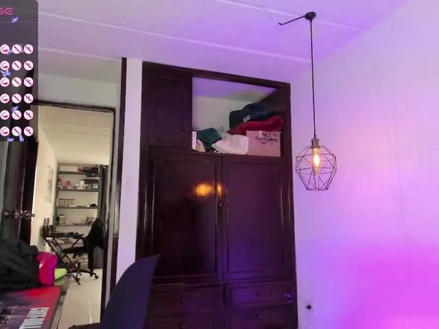 Live sex webcam photo for jazzfh #276114481