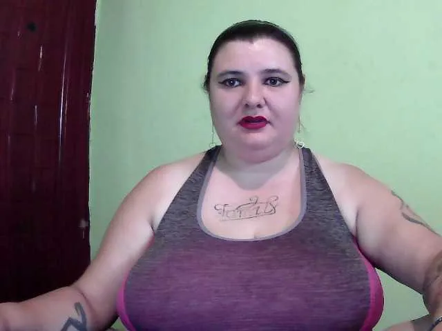 Live sex webcam photo for jeanina666 #278107516