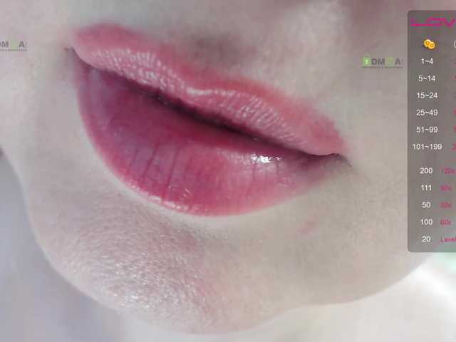 Live sex webcam photo for jeanne-2017 #271733445