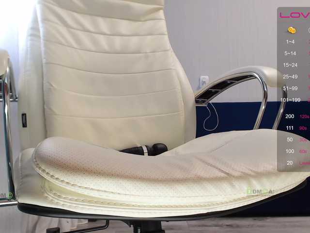 Live sex webcam photo for jeanne-2017 #272462968