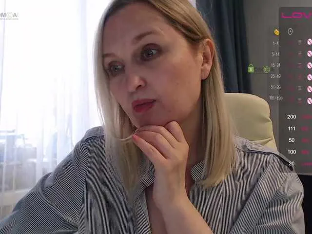 Live sex webcam photo for jeanne-2017 #273083491