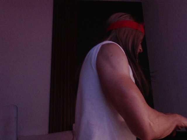 Live sex webcam photo for jeanys-sneider #290351732