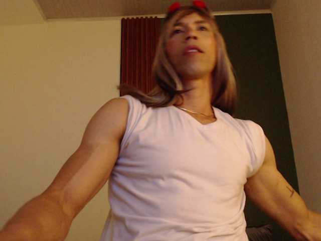 Live sex webcam photo for jeanys-sneider #290391480