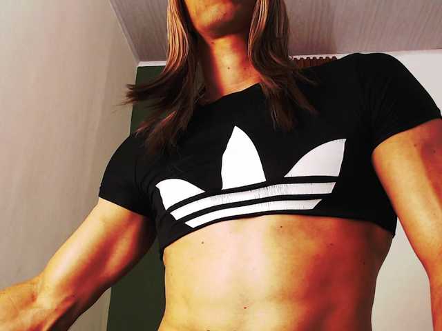 Live sex webcam photo for jeanys-sneider #290478107