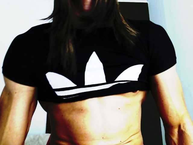 Live sex webcam photo for jeanys-sneider #290525367