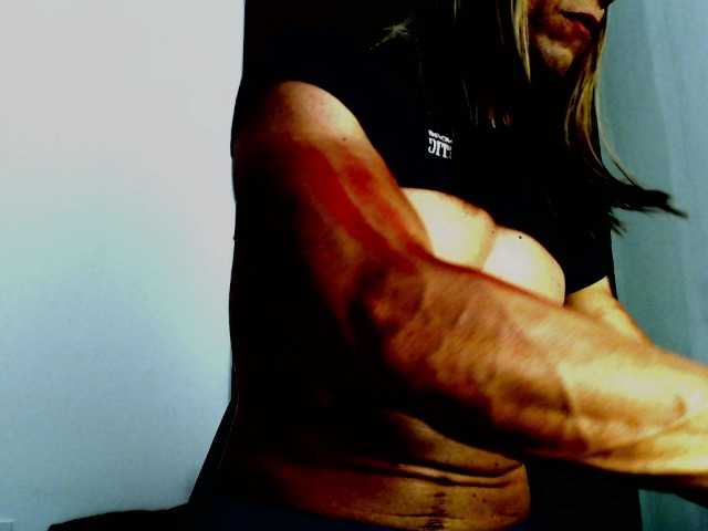 Live sex webcam photo for jeanys-sneider #290565682