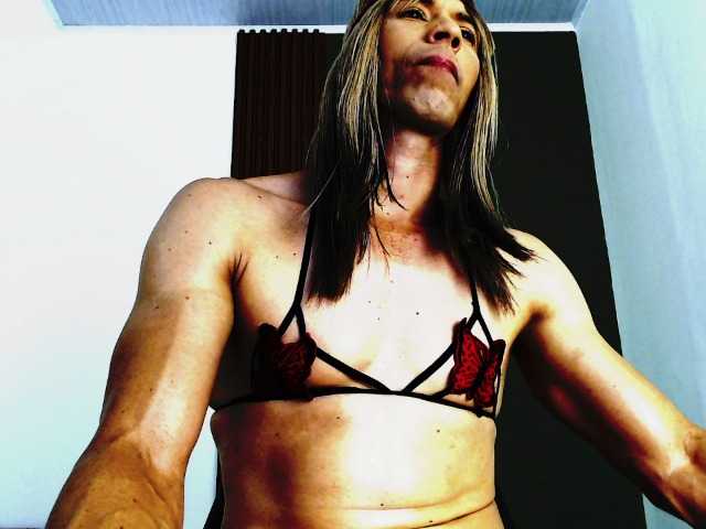 Live sex webcam photo for jeanys-sneider #290571028