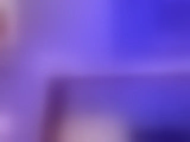 Live sex webcam photo for jeen-taylor1 #293006795