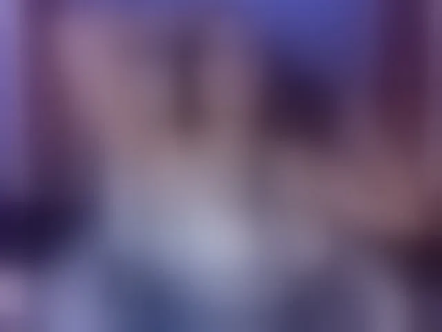Live sex webcam photo for jeen-taylor1 #293392629