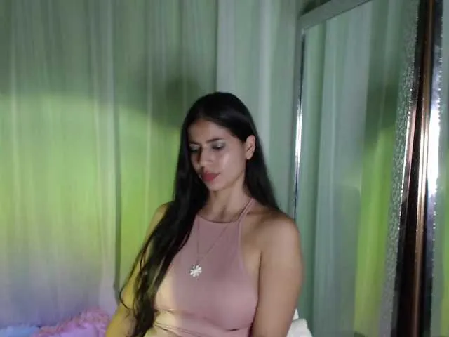 Live sex webcam photo for jeenn3 #273387844