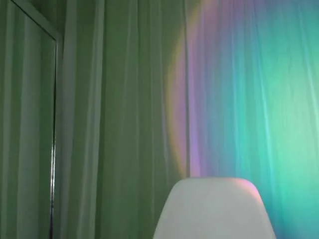 Live sex webcam photo for jeenn3 #274181679