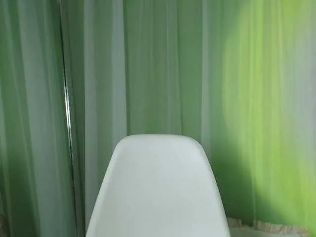 Live sex webcam photo for jeenn3 #274345218