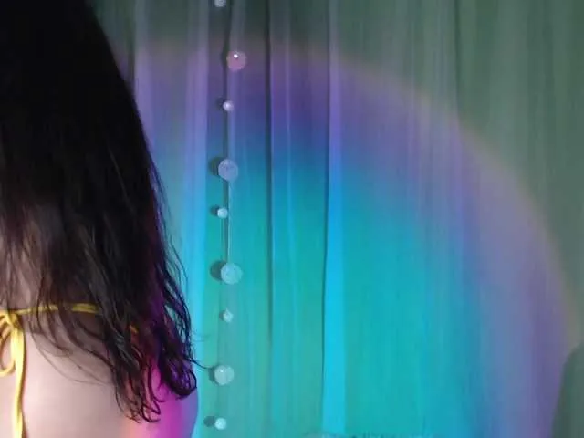 Live sex webcam photo for jeenn3 #274567757