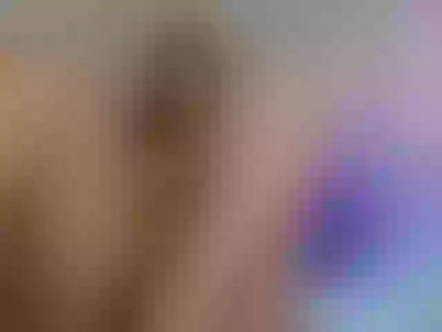 Live sex webcam photo for jeenn3 #275547611