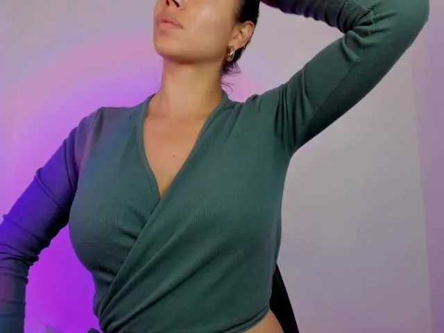 Live sex webcam photo for jeenn3 #277397244
