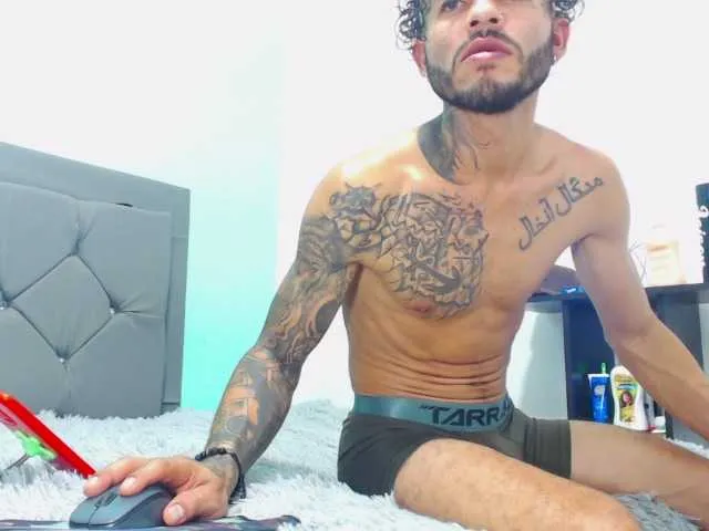 Live sex webcam photo for jeilerth #277380418