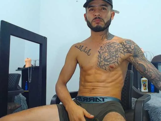 Live sex webcam photo for jeilerth #277427227