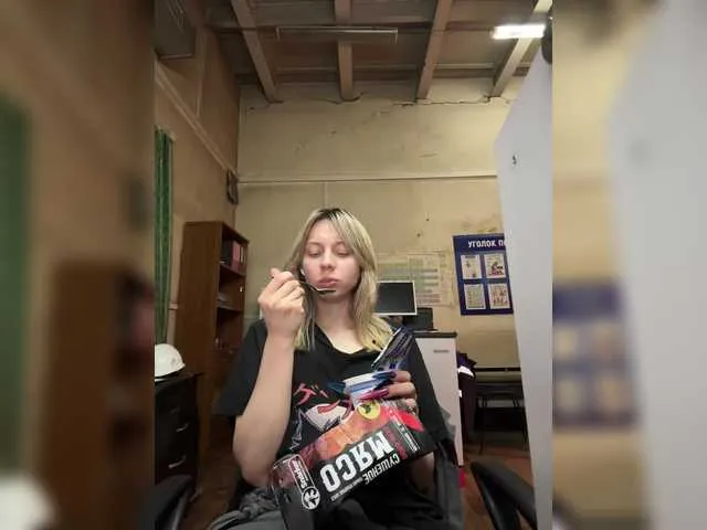 Live sex webcam photo for jellyPriestess #289156614