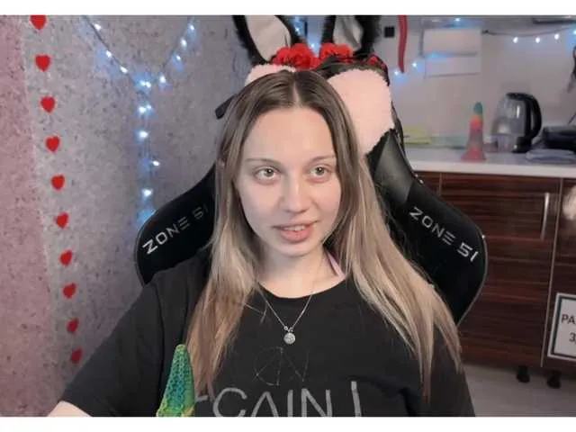 Live sex webcam photo for jellyPriestess #290886220