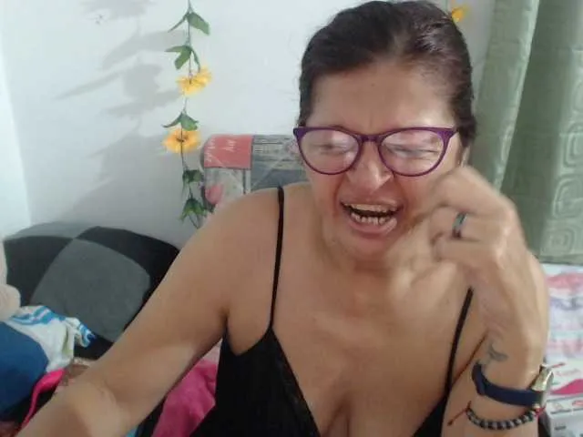 Live sex webcam photo for jellyfishhot #277839962