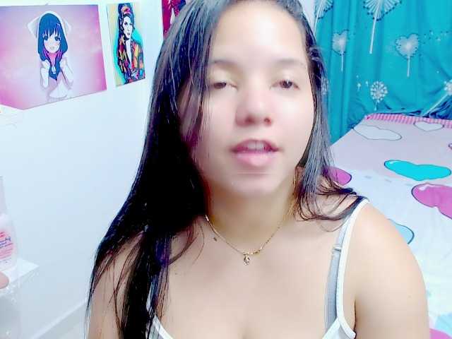 Live sex webcam photo for jelomees-e #274598740