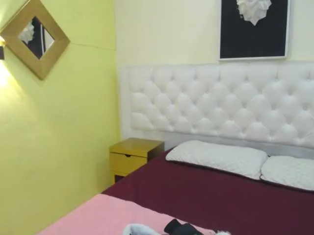 Live sex webcam photo for jen-brown17 #272263984