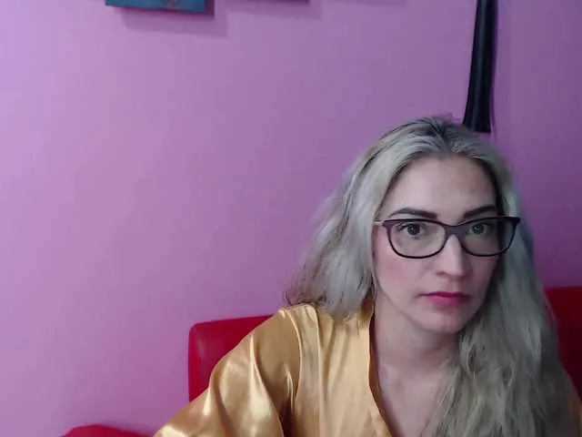 Live sex webcam photo for jeniferblanco #271755566