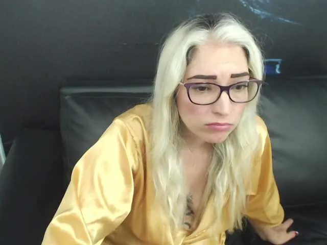Live sex webcam photo for jeniferblanco #272985444
