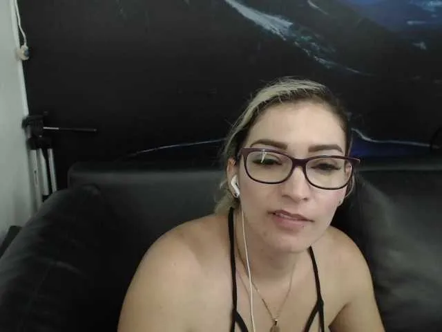 Live sex webcam photo for jeniferblanco #274008294