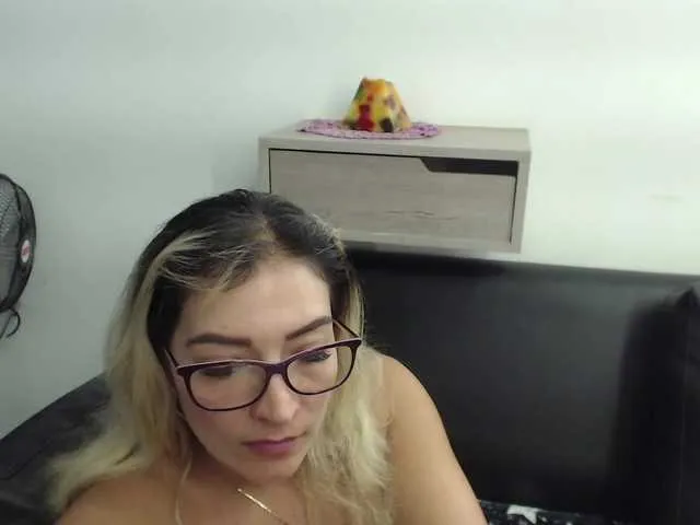 Live sex webcam photo for jeniferblanco #274653508