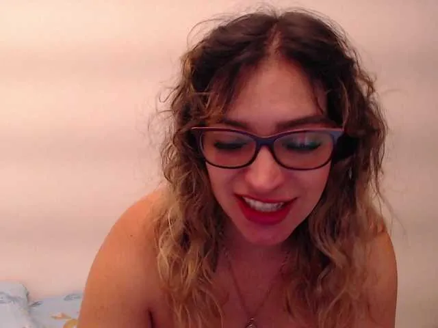 Live sex webcam photo for jeniferblanco #275563901