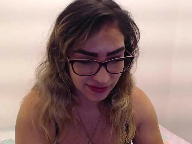 Live sex webcam photo for jeniferblanco #275794202