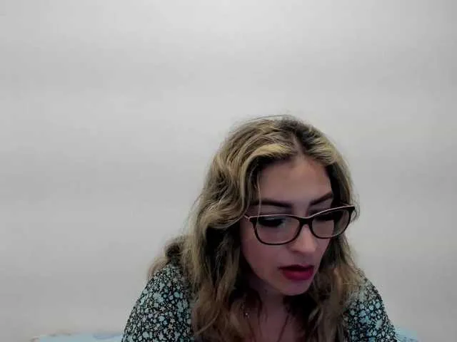 Live sex webcam photo for jeniferblanco #276207896