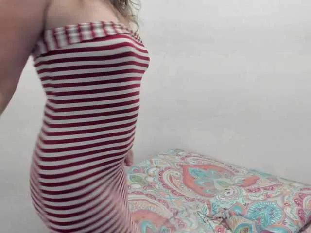 Live sex webcam photo for jeniferblanco #276490982