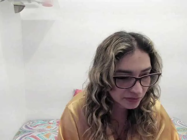 Live sex webcam photo for jeniferblanco #276589555