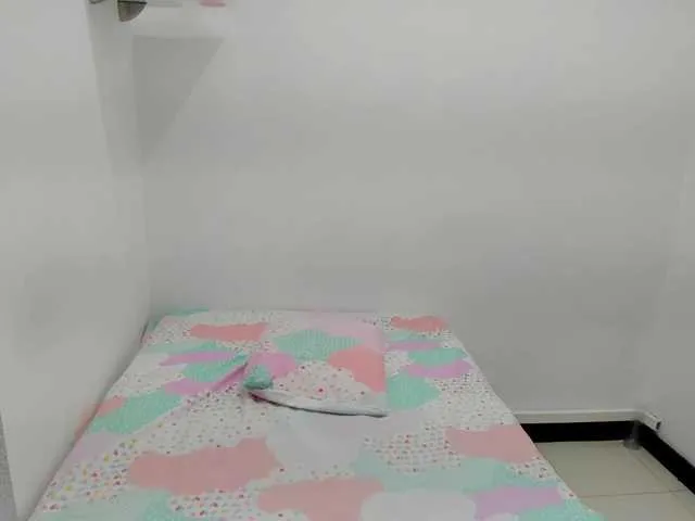Live sex webcam photo for jeniferblanco #276787294