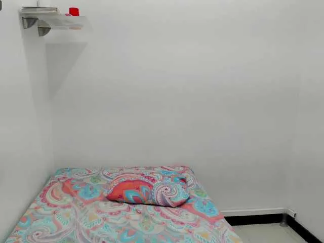 Live sex webcam photo for jeniferblanco #276836584