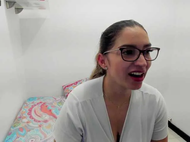 Live sex webcam photo for jeniferblanco #276854830