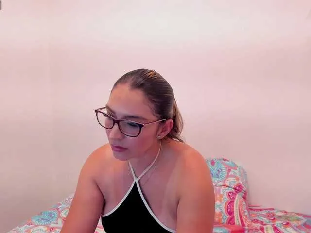 Live sex webcam photo for jeniferblanco #277013574