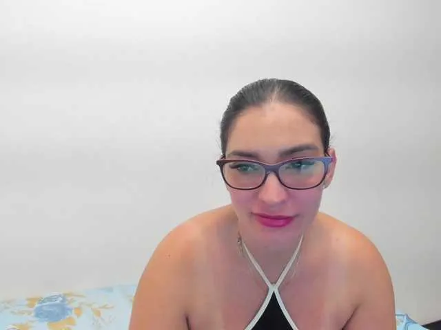 Live sex webcam photo for jeniferblanco #277055935