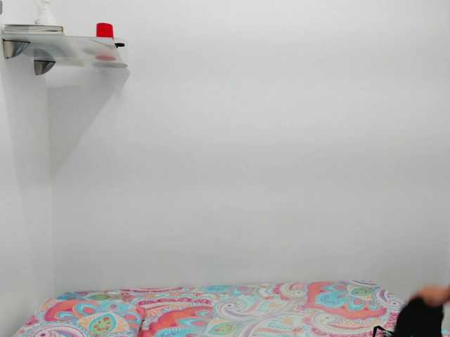 Live sex webcam photo for jeniferblanco #277292390