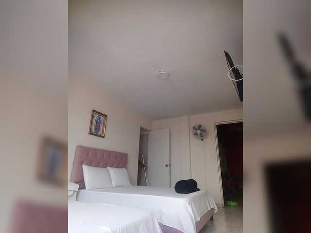 Live sex webcam photo for jeniferhotyou1 #290712362