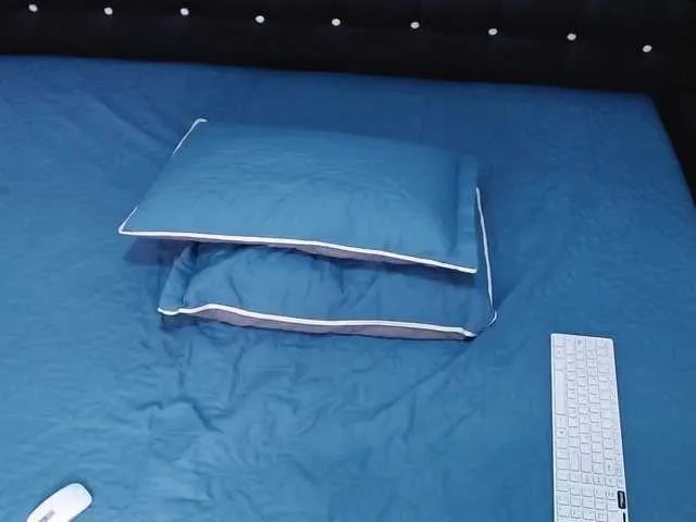 Live sex webcam photo for jeniferrodrig #272401671