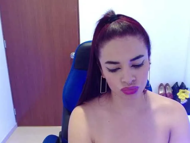 Live sex webcam photo for jeniferrodrig #272780049